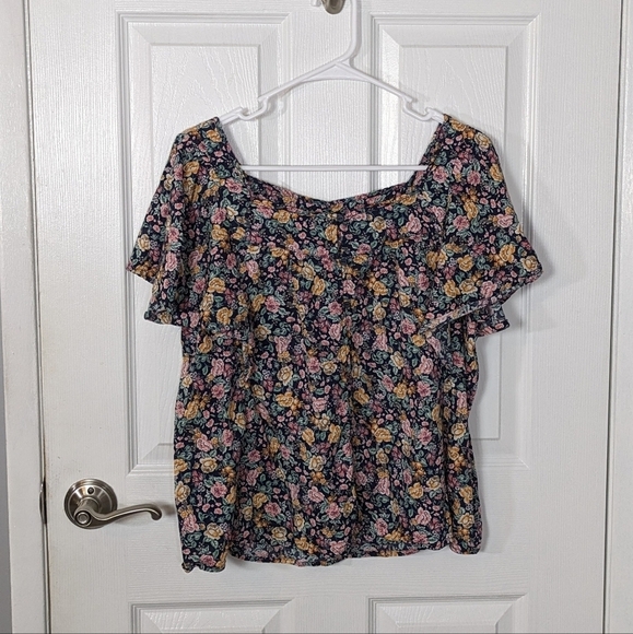 Old Navy Black Floral Short Flutter Sleeve Button-Up‎ Blouse Size Medium - Picture 1 of 7